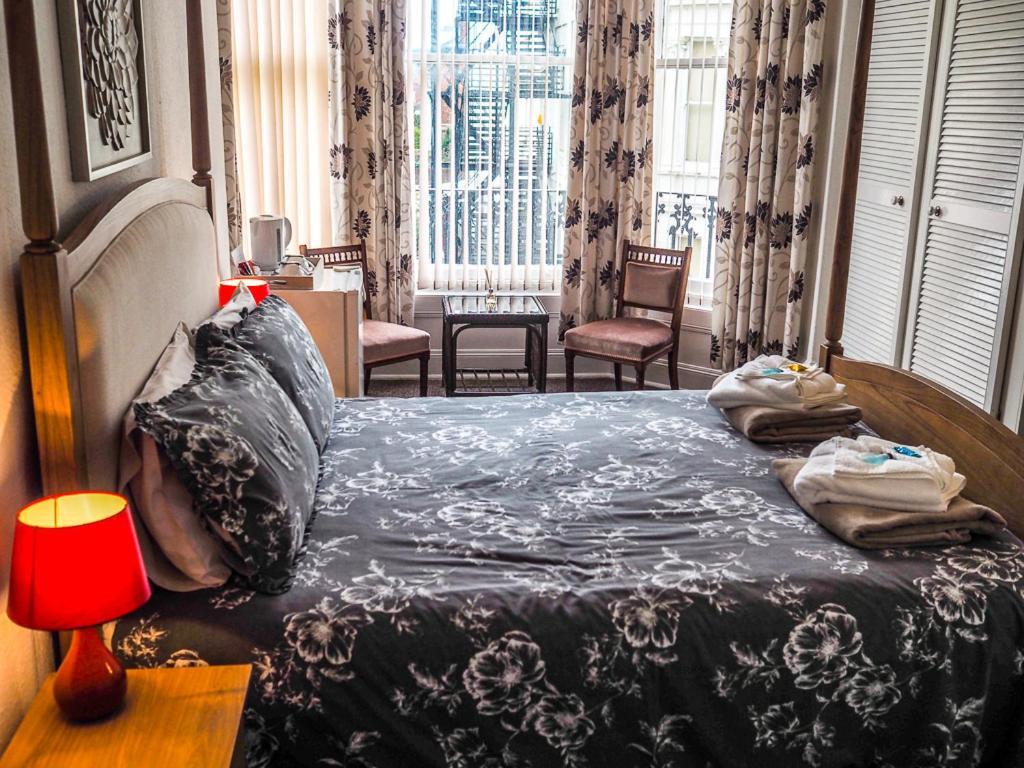 ホテル Carlton House スカーバラ エクステリア 写真